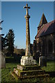 Cross in Broadwas churchyard