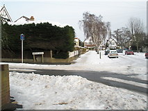 SU6605 : Junction of a snowy Penrhyn Avenue and Merthyr Avenue by Basher Eyre