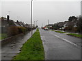 Looking from Sutton Avenue down Mariners Walk