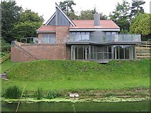 ST7813 : Modern house overlooking the Stour by Richard Green