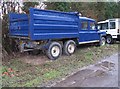 Robust Land Rover off Lyons Road