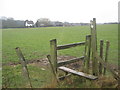 Footpath junction near Bond Farm