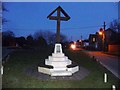 Keyhaven : Crucifix Statue on Keyhaven Road