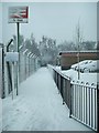 Pedestrian access to Ty Glas railway station