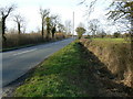 SU0991 : B4553 Cricklade Road, near Purton Stoke by Brian Robert Marshall