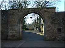 NT2572 : Bruntsfield House arch by kim traynor