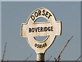 SU0514 : Boveridge: finger-post detail by Chris Downer