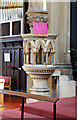 St Paul, Grove Park, London W4 - Pulpit