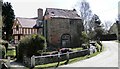 Manor House and gatehouse, Yarpole