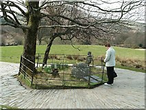 SH5947 : Gelert's grave at Beddgelert by Raymond Knapman