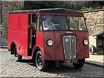 Classic Vehicles at Lincoln Castle :: Geograph Britain and Ireland