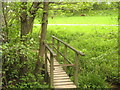 Footbridge near Clatfields