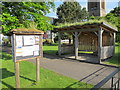 Turf-covered shelter and noticeboard, Inveraray primary school