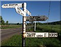 Signpost near Flax Bourton