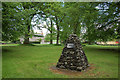 Commemorative cairn, Pitcairngreen