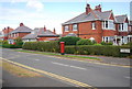 Postbox, Scholes Park Avenue