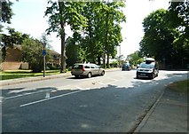 TQ4369 : Approaching a roundabout in Bickley Park Road by Basher Eyre