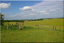 SU1364 : Field corner north of Draycott Hill by Ian Capper
