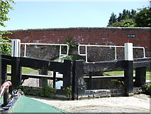 SU3568 : Dun Mill Lock gates closeup by Paul Gillett