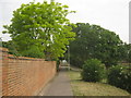 Footpath to Bysing Wood Road