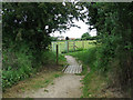 Footpath by the Stort navigation