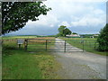 Gated track to  Duggleby High Barn