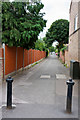 Footpath, Brodie Road