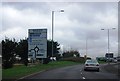 Southern Perimeter Road, Heathrow Airport, approaching the Beacon Road Roundabout