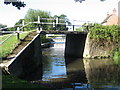 Footbridge by Papercourt Lock, River Wey Navigation