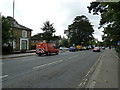 Sunday lunchtime traffic in The Avenue