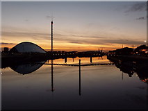 NS5665 : Glasgow: sunset over the Clyde by Chris Downer