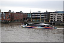 TQ3280 : Boat on the Thames by N Chadwick
