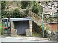 Safle Bws ar Bocs ffon / Bus Stop and Telephone Kiosk, Maentwrog