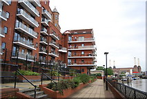 TQ2977 : Riverside apartments and Thames Path off Nine Elms Lane by N Chadwick