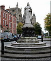 Queen Victoria statue