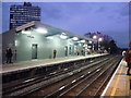 London : Brent - Stonebridge Park Station