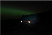 NG6152 : Aurora Borealis over Taigh Thormoid Dhuibh by Calum McRoberts