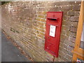 Beaulieu: postbox № SO42 111, High Street