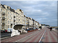 Promenade along Eversfield Place