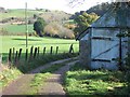 Fields and a farm building, Peamore