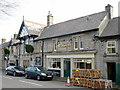 The Peaks Inn, How Lane