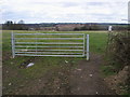 Footpath to Leasey Bridge