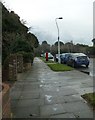 Approaching a postbox in Compton Avenue