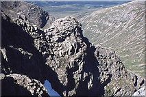 NN1671 : Tower Ridge from Ben Nevis summit by Jim Barton