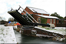 SP4934 : Oxford Canal bridge number 186 by David Lally