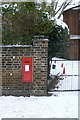 Postbox W4 41, Heathfield Terrace/Heathfield Gardens