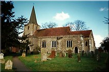 TQ9245 : St. Nicholas' Church, Pluckley by Roger Smith