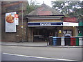 Earlsfield station entrance