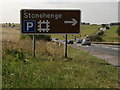 SU1342 : This way to Stonehenge by Chris