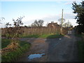 Footpath junction near Downfield Farm